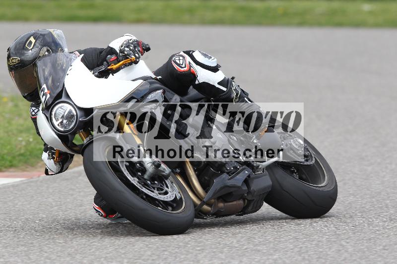 Archiv-2025/10 23.04.2025 Cornu Master School ADR/rot-rouge/3